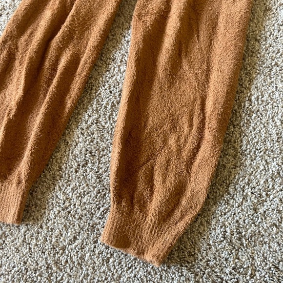 REFORMATION Women's Camel brown Monte Lounge Pants Fuzzy Knit OrganicCotton Sz M - Picture 6 of 8